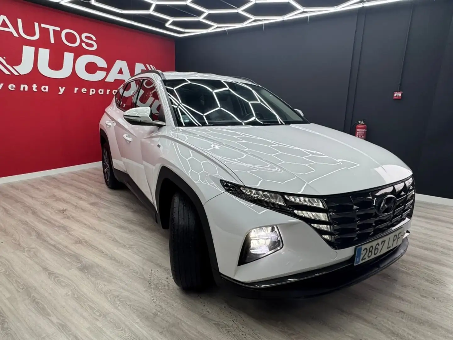 Hyundai TUCSON 1.6 CRDI 48V Tecno Sky 4x4 DT Blanco - 2