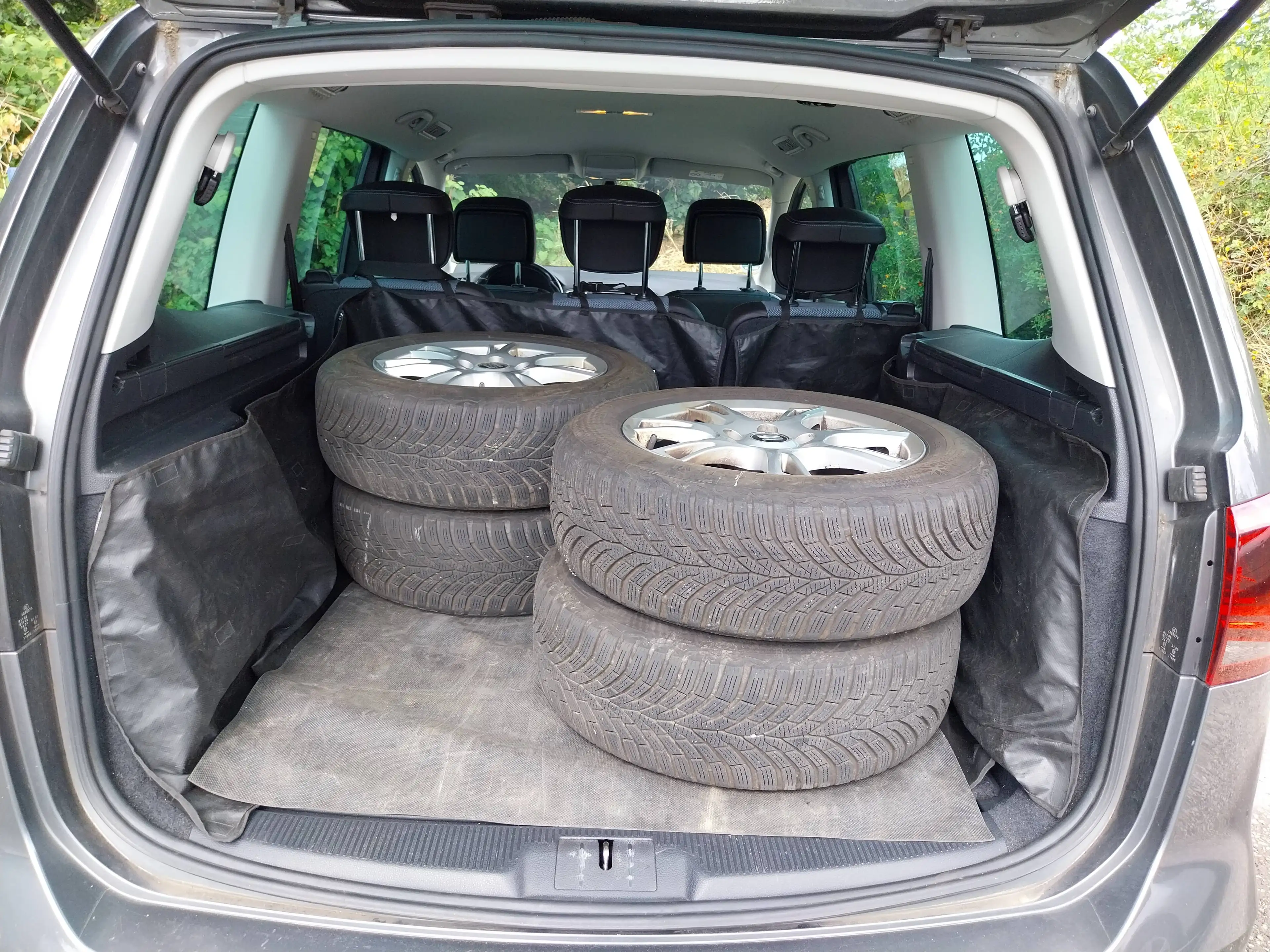 SEAT Alhambra Alhambra Diesel 2.0 TDI 7 Sitze — photo 14