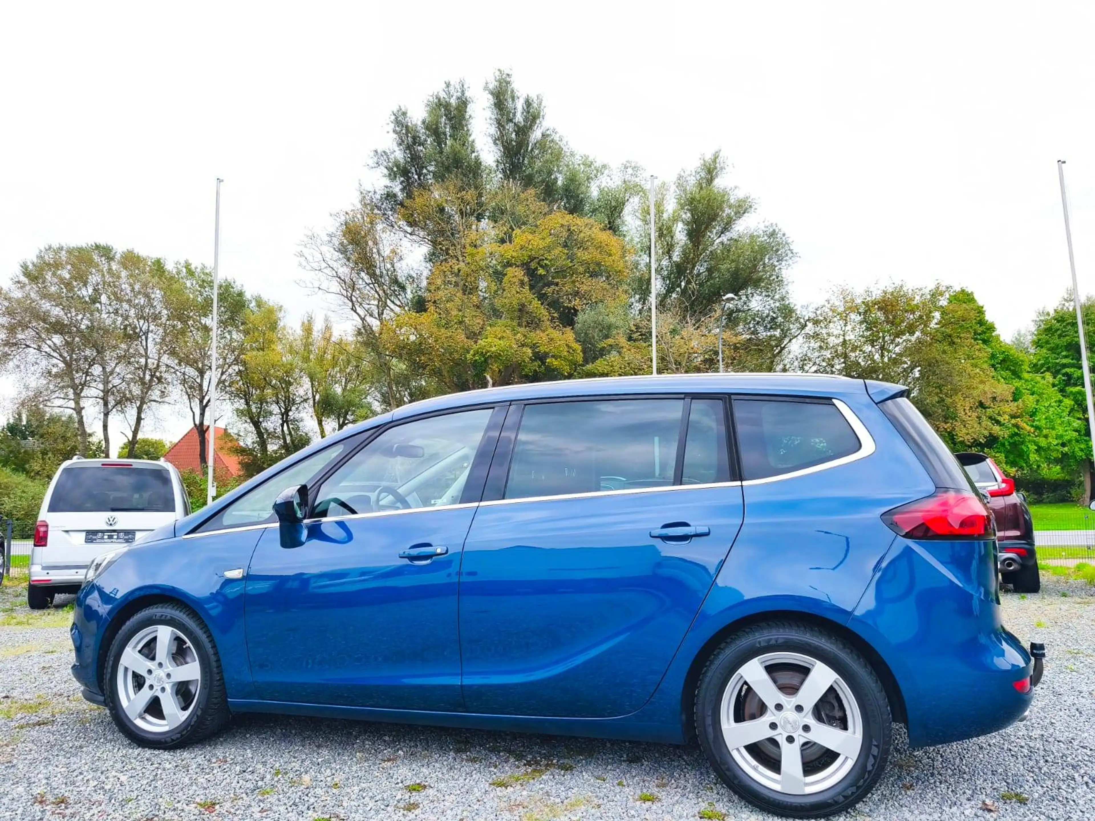 Opel Zafira Tourer Innovation Start/Stop — photo 2
