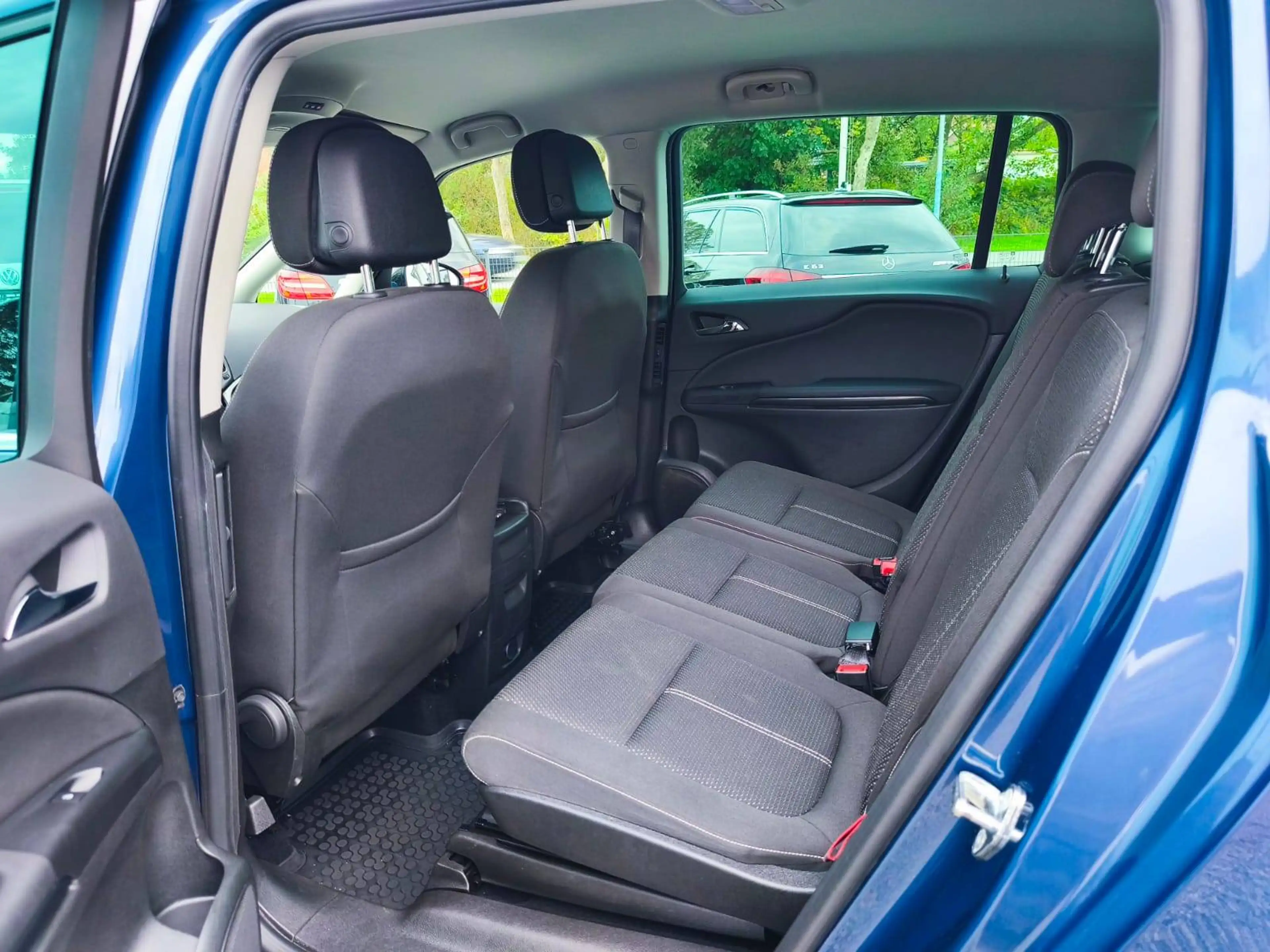 Opel Zafira Tourer Innovation Start/Stop — photo 9