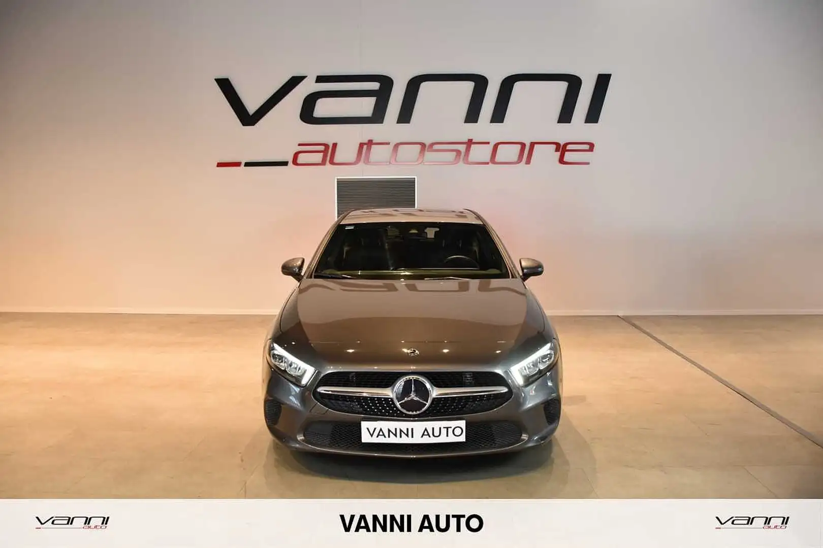 Mercedes-Benz A 180 Classe A A 180 Automatic Business Extra Grau - 2