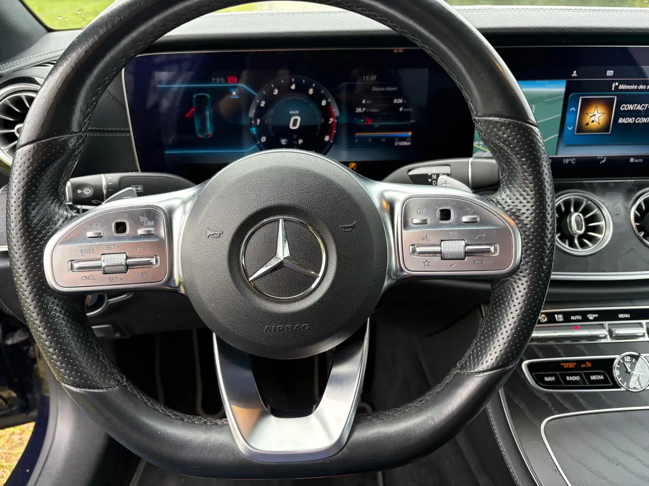 Mercedes-Benz E-Class Coupe E 200 AMG, миниатюра 9