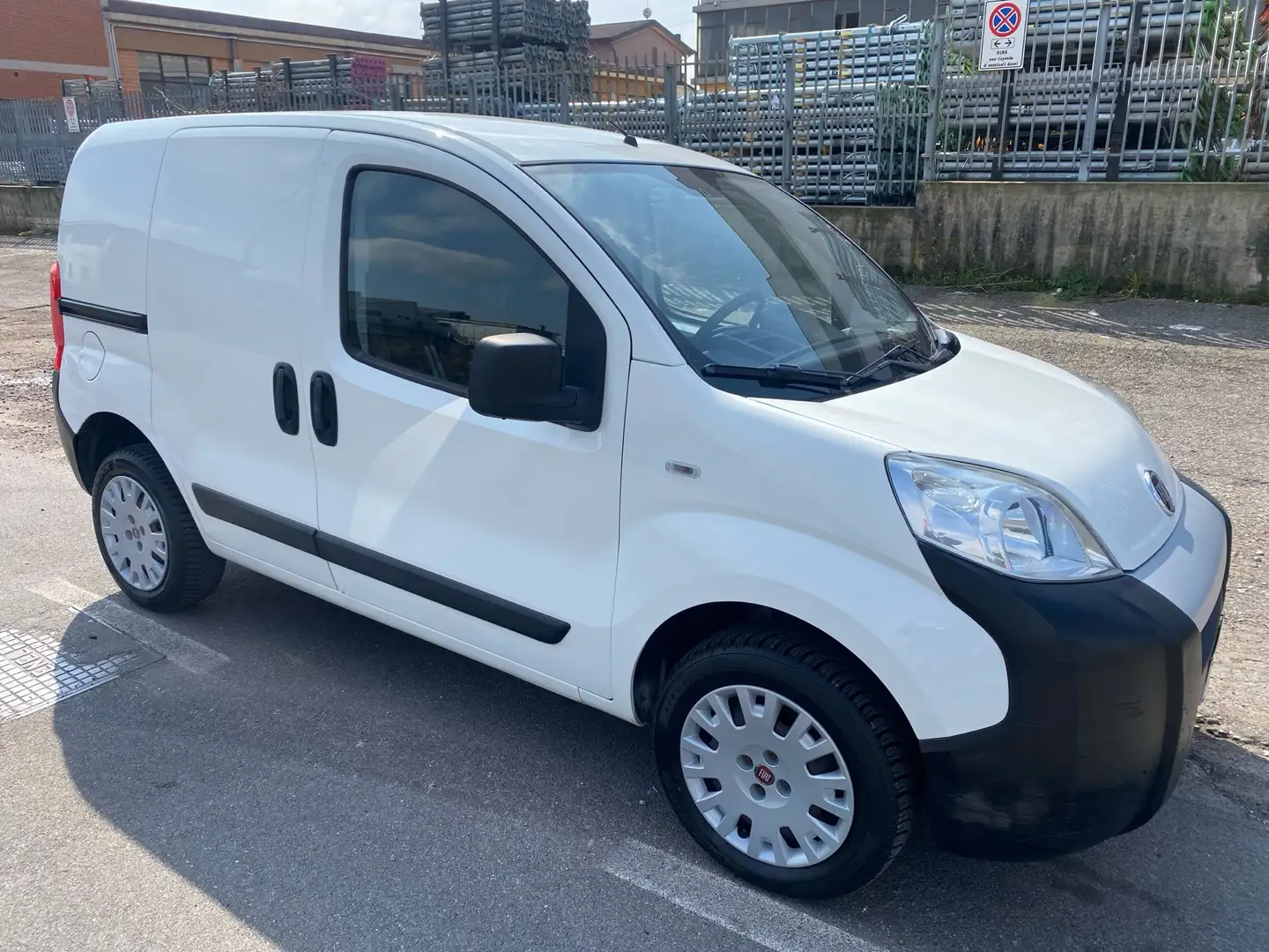Fiat Fiorino cargo natural power - 1