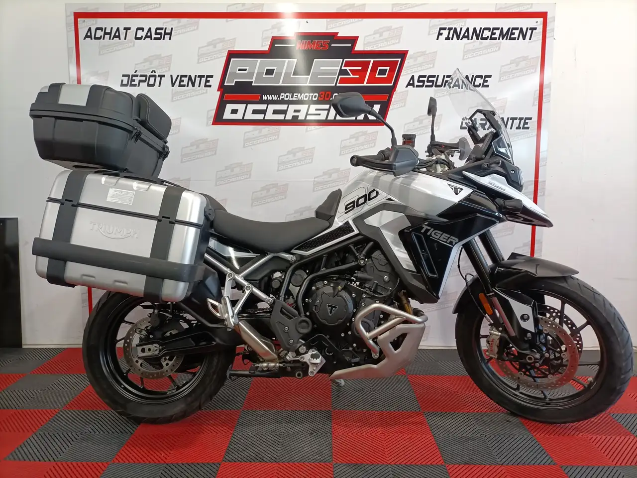 Triumph Tiger 900