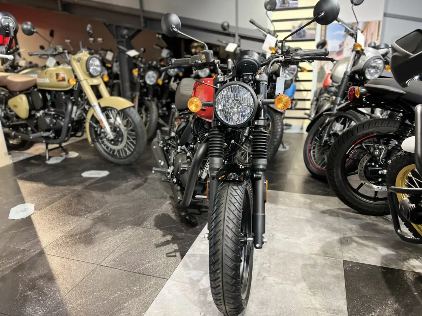 Royal Enfield Hunter 350 REBEL RED Rojo - 2