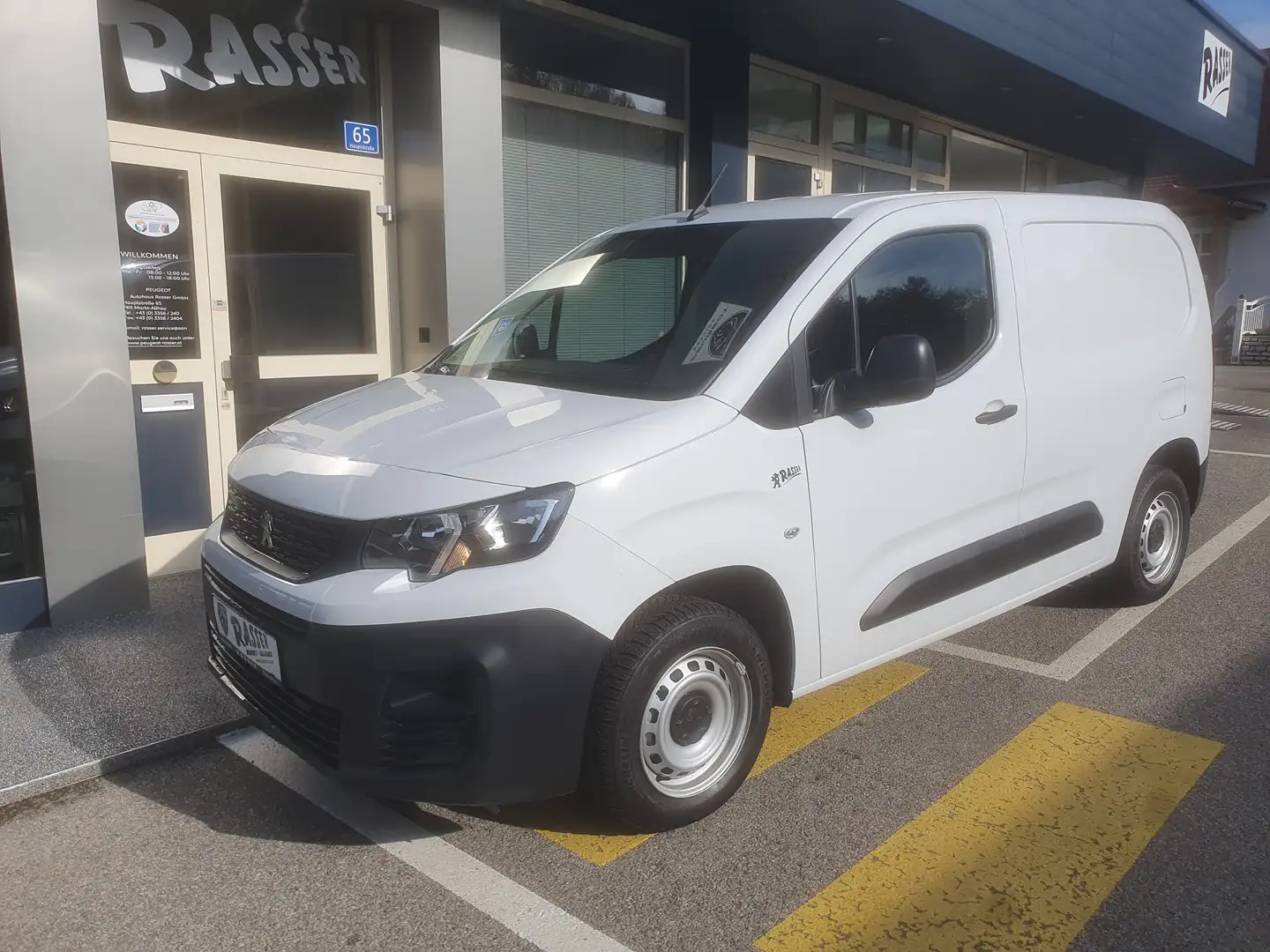 Peugeot Partner L1 Business HDI 100 Blanc - 2