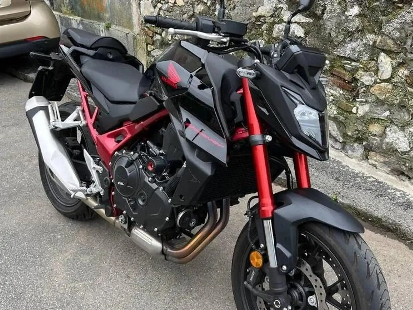 Honda CB 750 Hornet Nero - 1