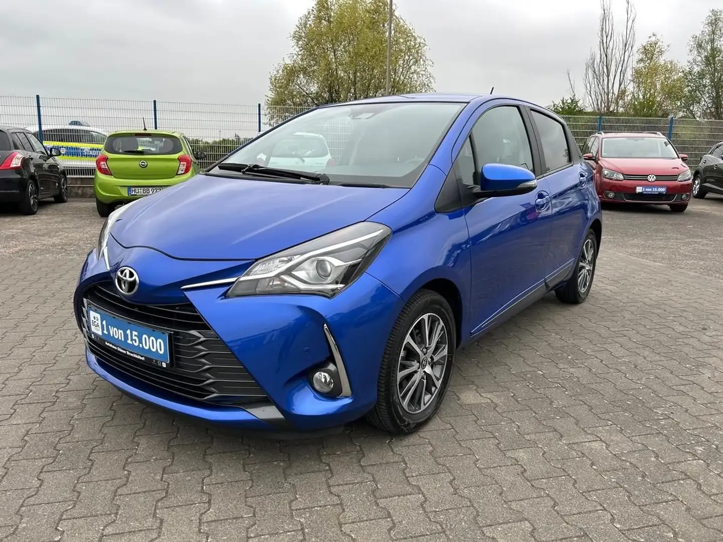 Toyota Yaris Team Deutschland WinterP Carplay Kamera Синий - 1