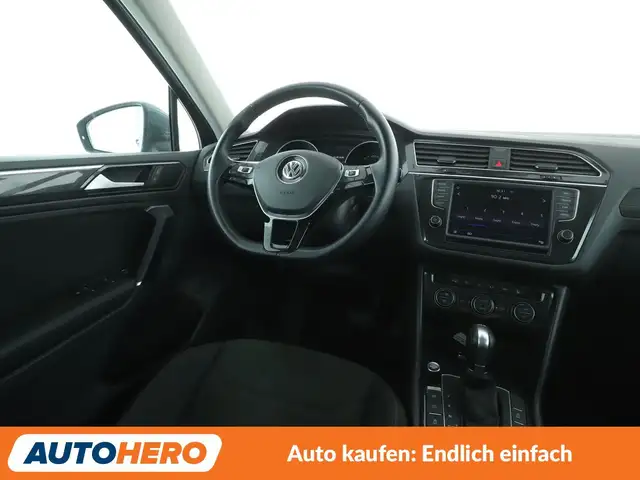 Volkswagen Tiguan view 13