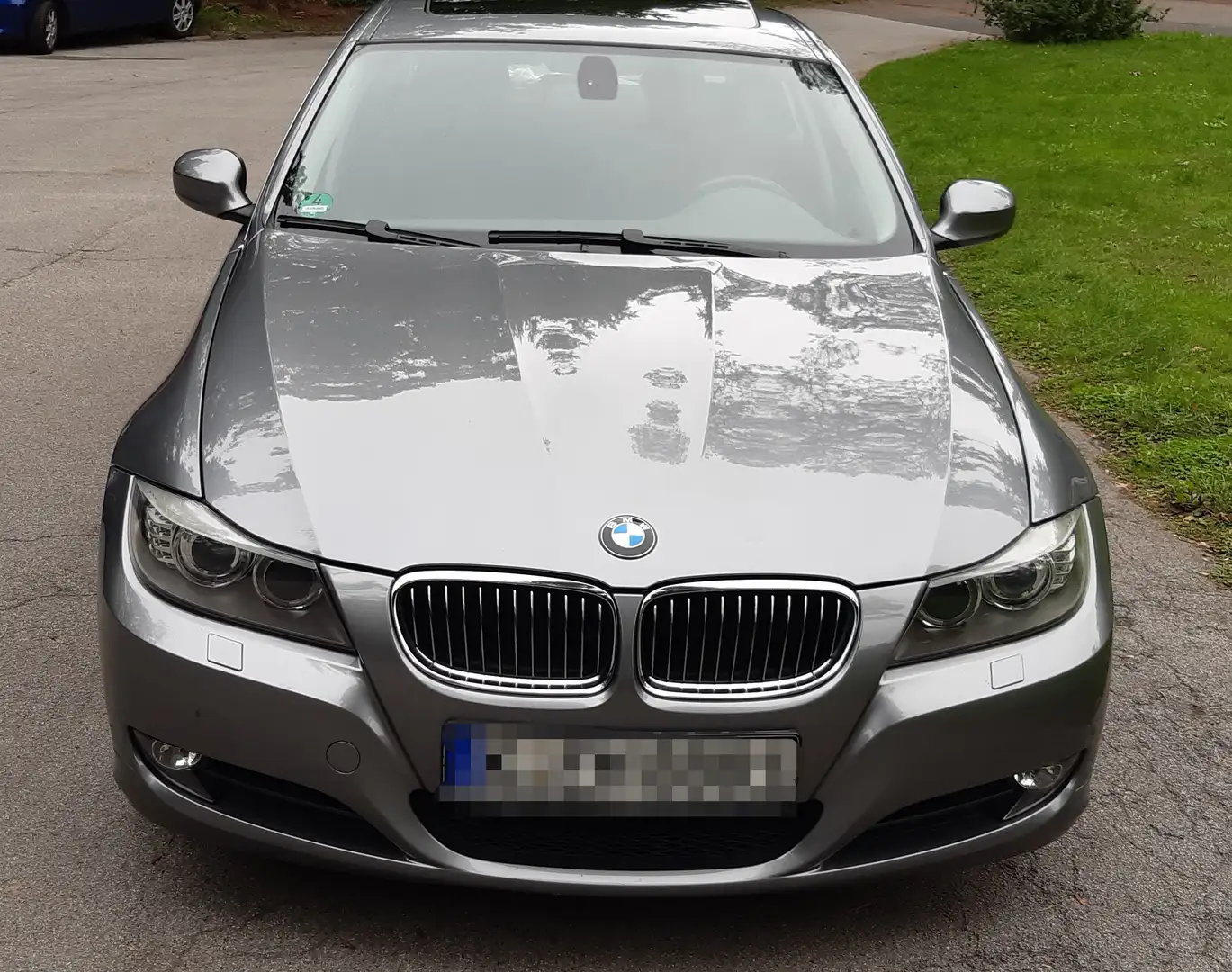 BMW 325 325i Aut. Grau - 2