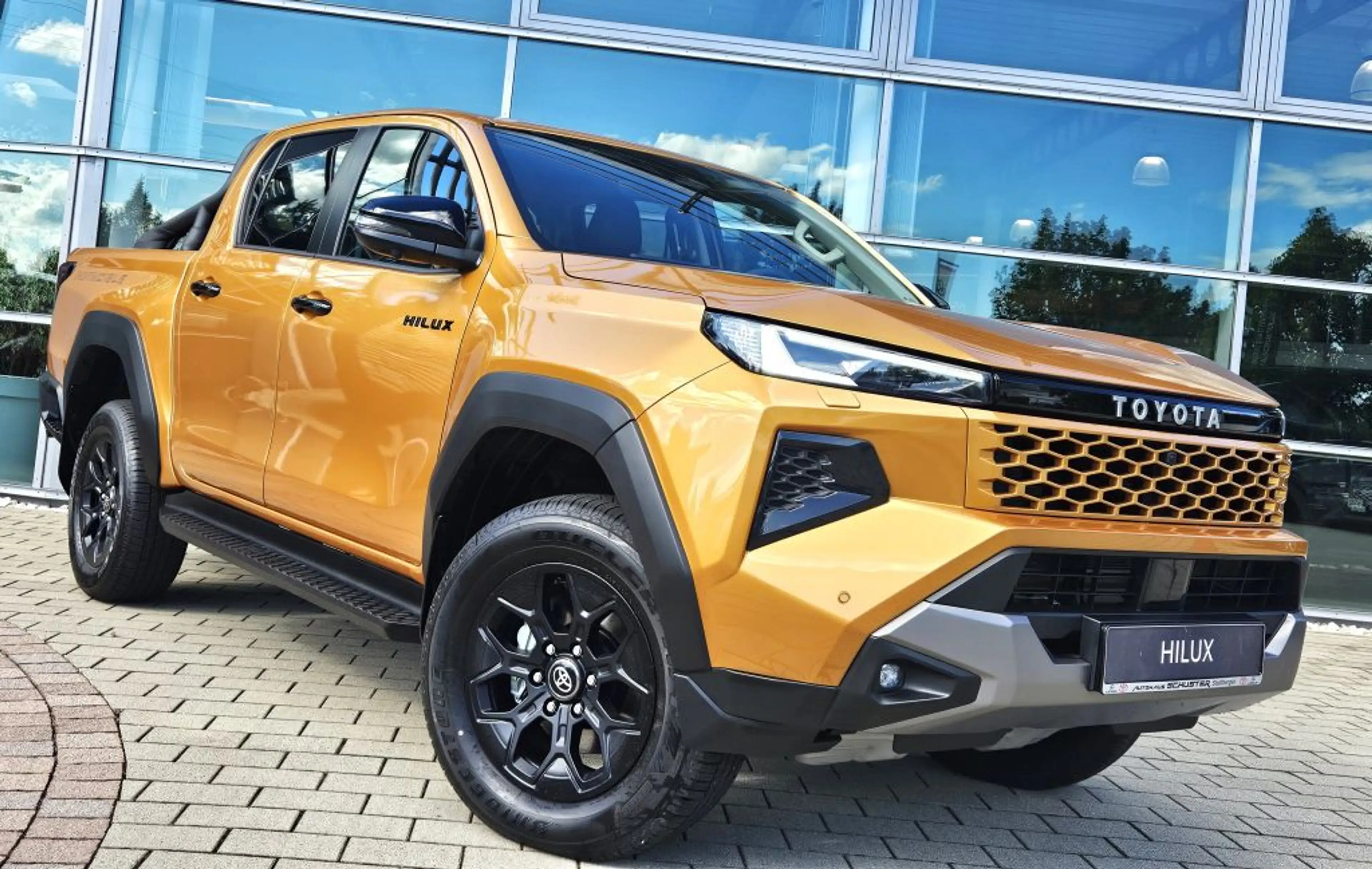 Toyota Hilux 4x4 Double Cab Autm. Invincible — photo 2