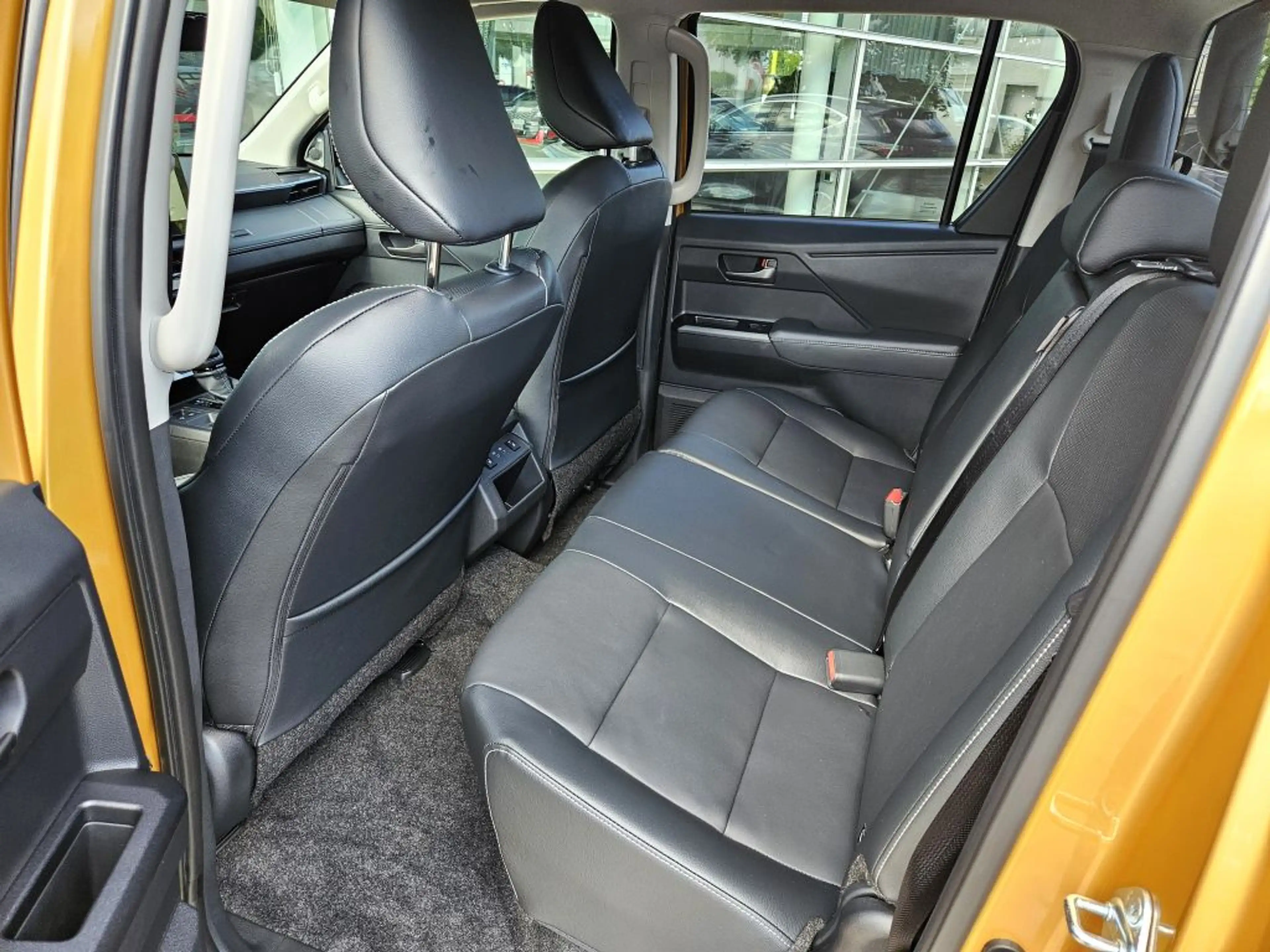 Toyota Hilux 4x4 Double Cab Autm. Invincible — photo 6