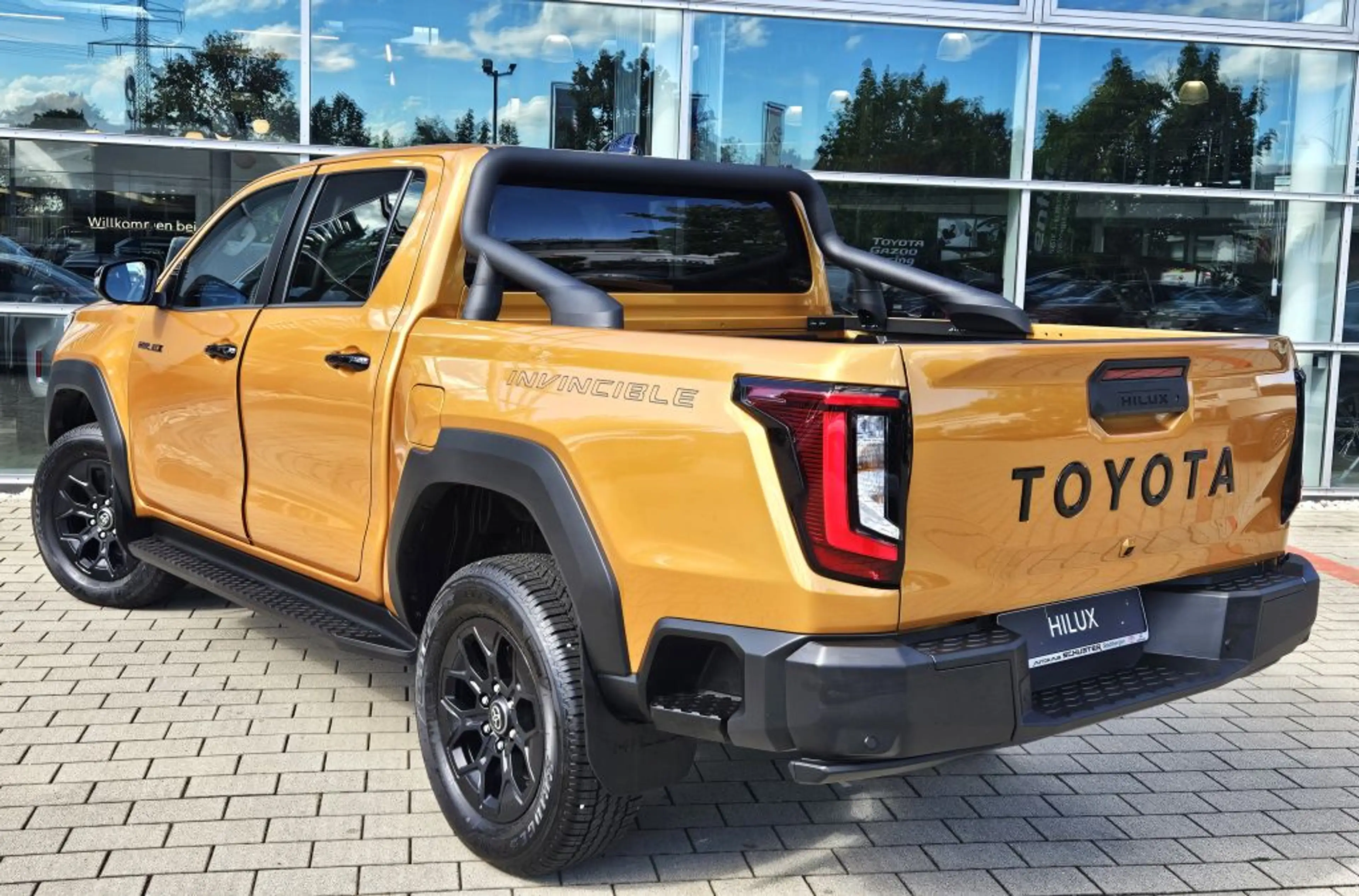 Toyota Hilux 4x4 Double Cab Autm. Invincible — photo 3