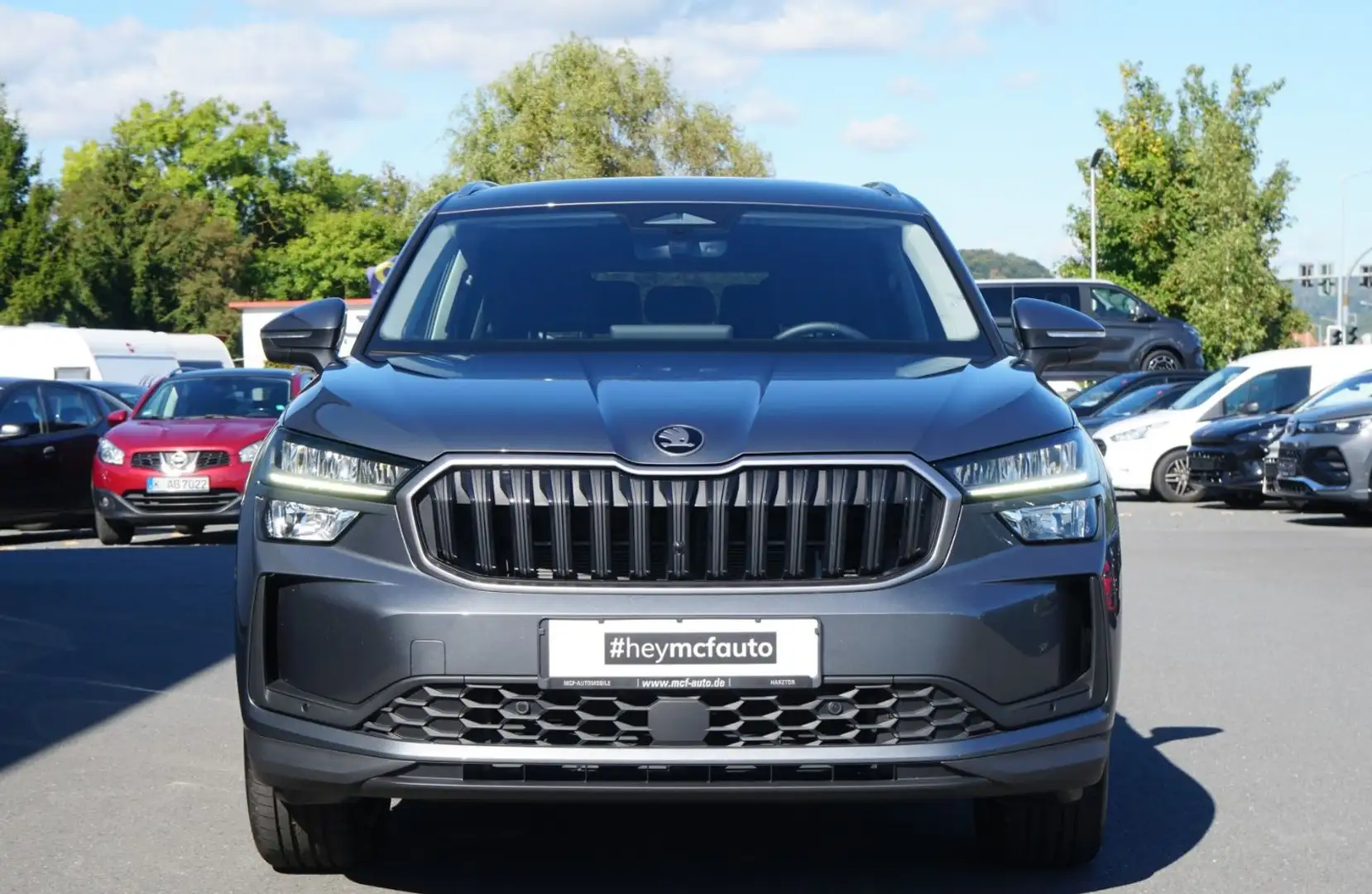 Skoda Kodiaq 1.5TSI mHEV Selection *Matrix*ACC*7Sitze* Grau - 2