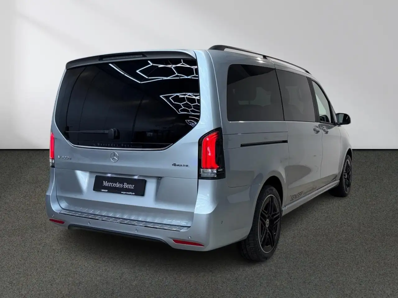 Mercedes-Benz V-Class 2026