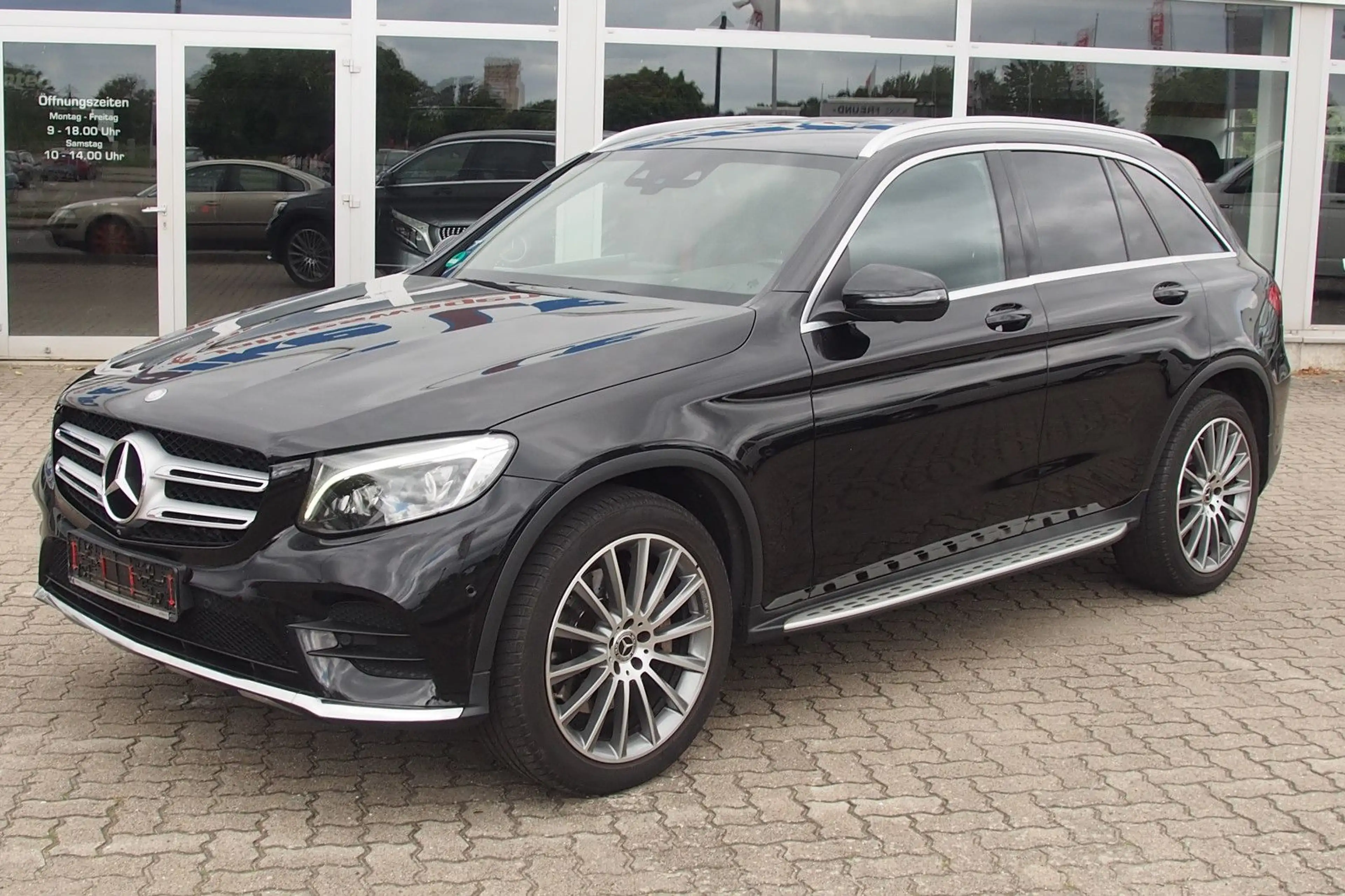 Mercedes-Benz GLC 250 4Matic/AMG-Line/AHK/Head-Up/360°