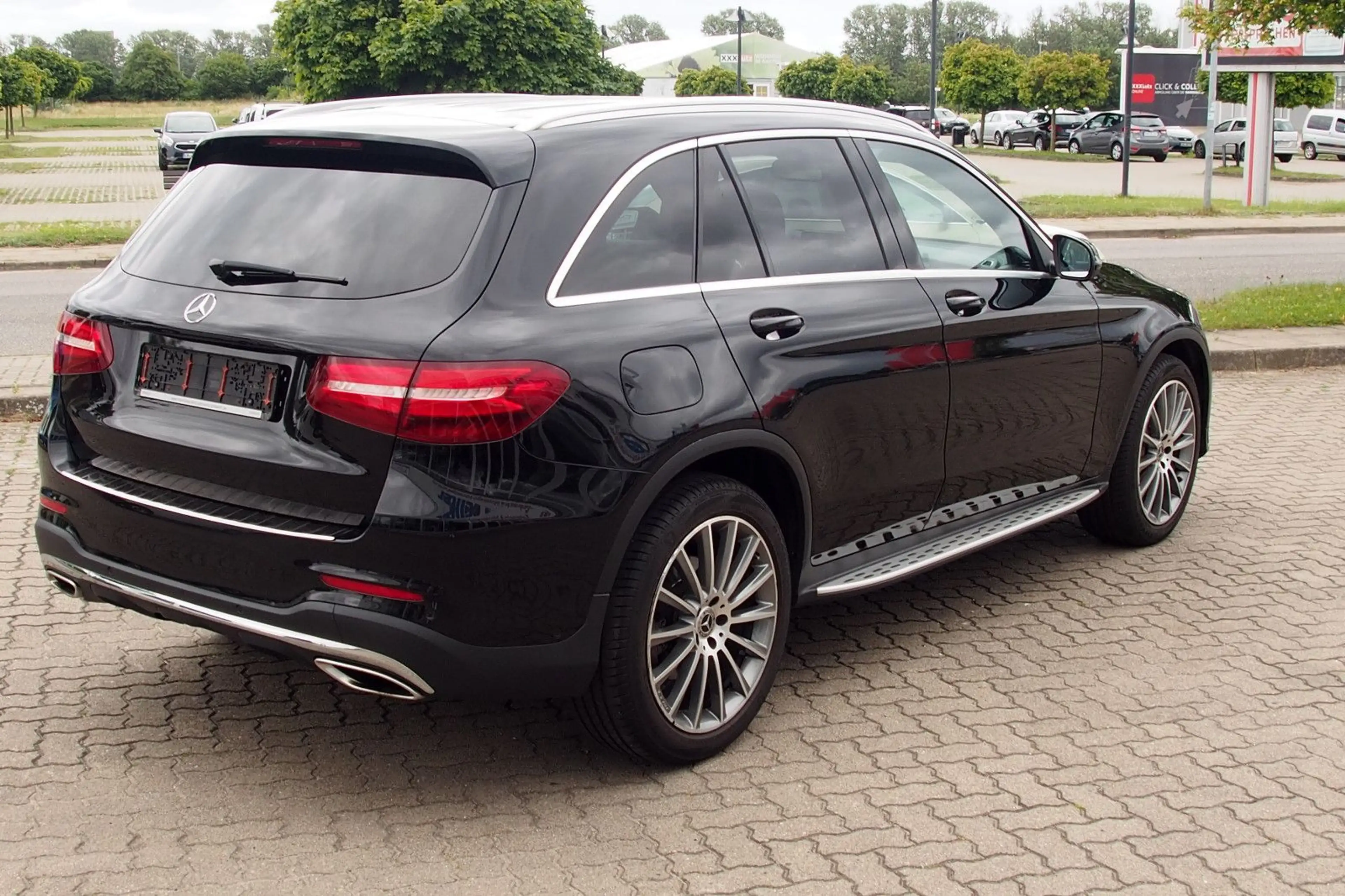 Mercedes-Benz GLC 250 4Matic/AMG-Line/AHK/Head-Up/360° — photo 3