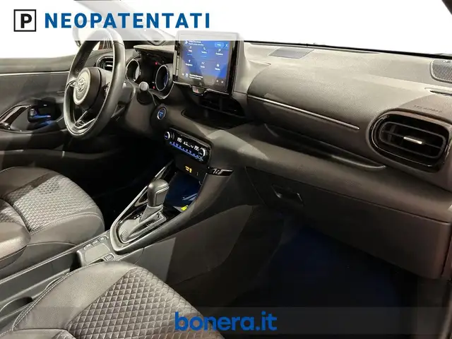 Toyota Yaris view 19