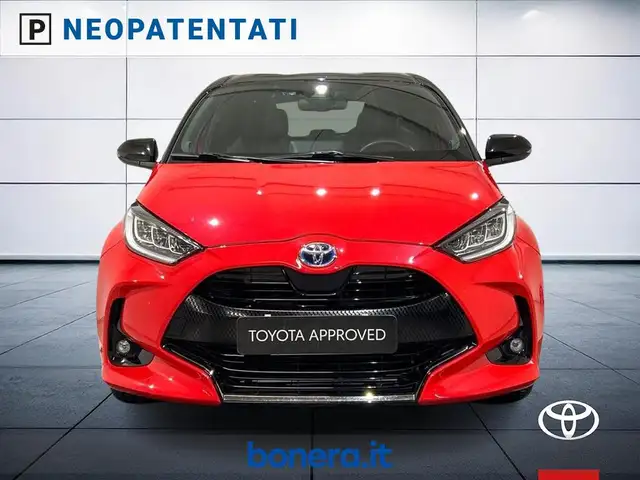 Toyota Yaris view 3