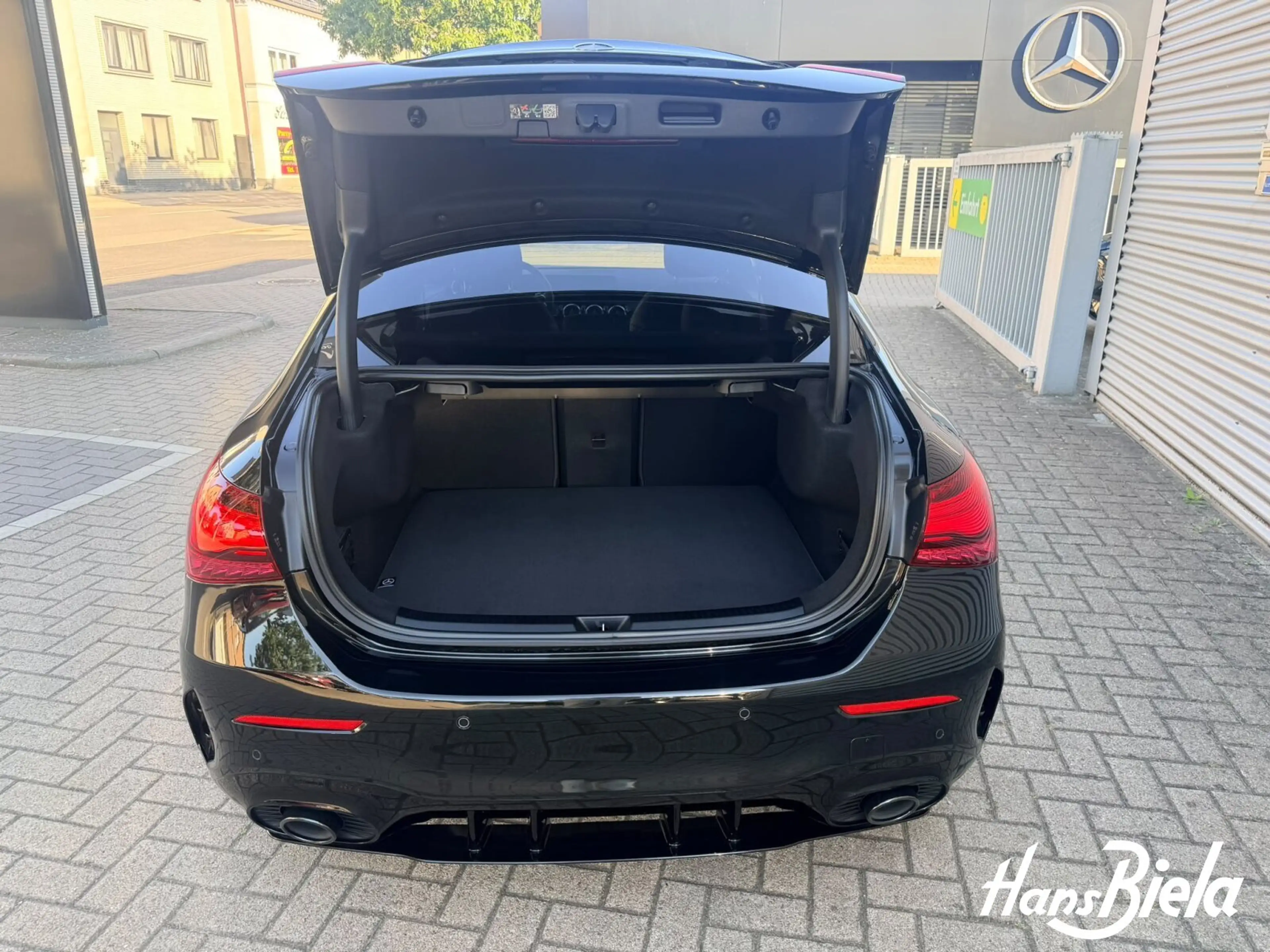 Mercedes-Benz A 35 AMG Mercedes-AMG A 35 4M Lim AMG Line Styling/PSD/PTS — photo 6