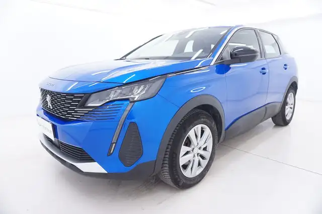 Peugeot 3008 view 9