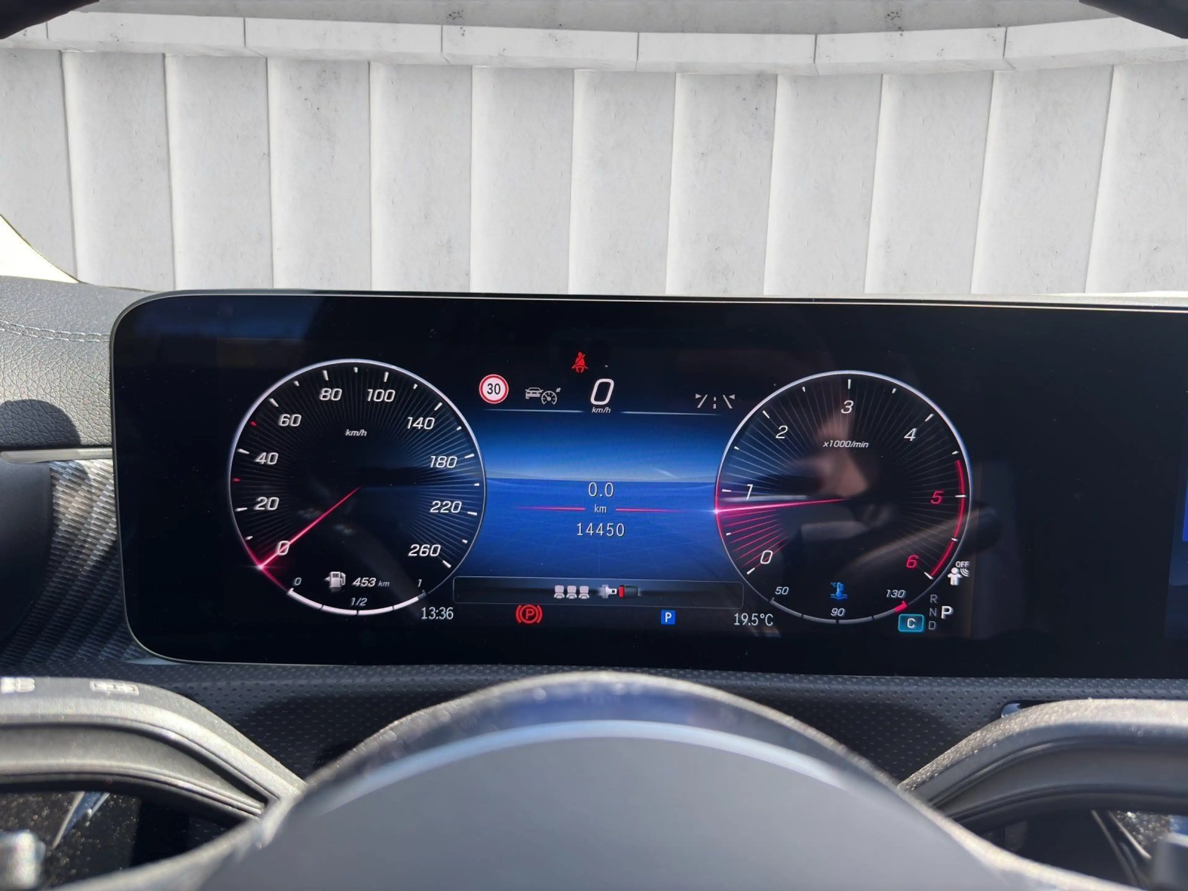 Mercedes-Benz CLA 220 d SB Night Panorama Burmester Sthz DIS — photo 11