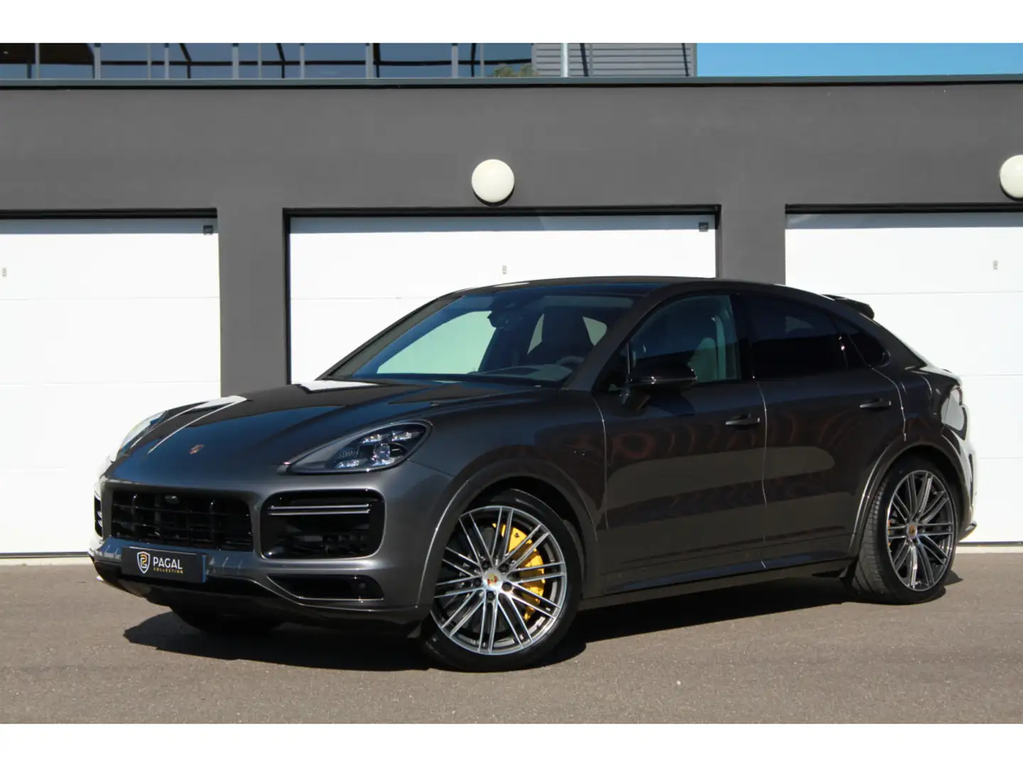 Porsche Cayenne Coupé Turbo S E-Hybrid 680Ch | LLD 2390e/Mois | 22 Gris - 1