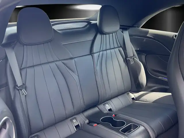 Mercedes-Benz 300 view 11