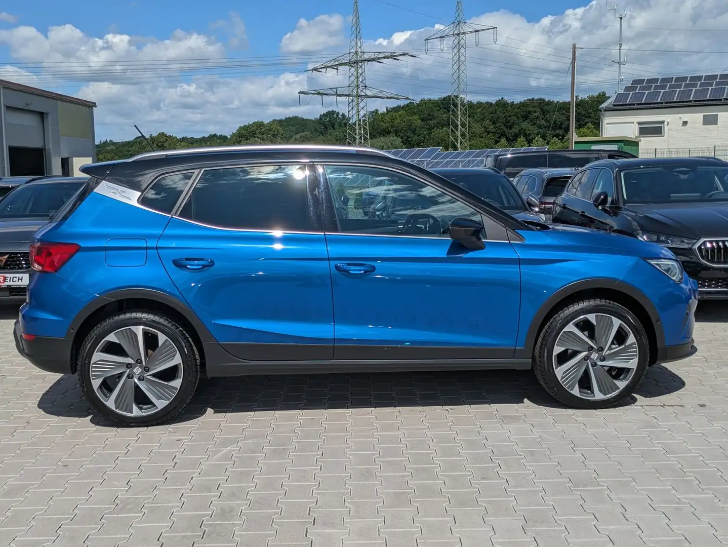 SEAT Arona 1.5 TSI FR DSG AHK*ACC*LED*APP*DAB*KAMERA Blau - 2