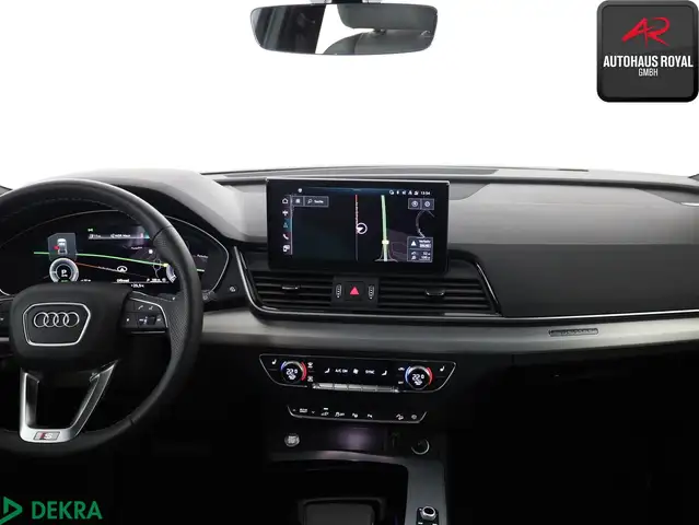 Audi Q5 view 9