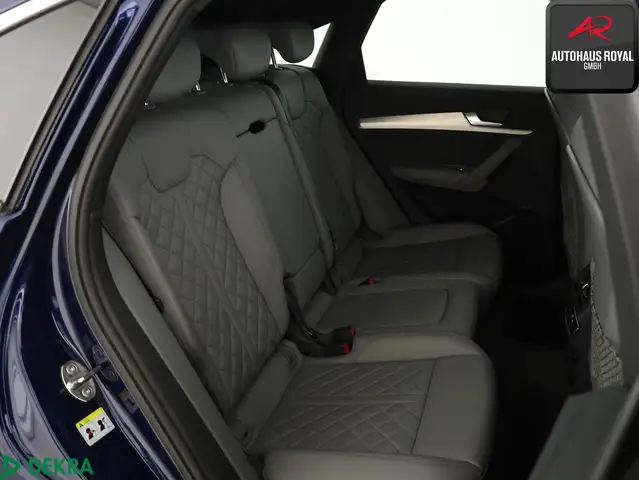 Audi Q5 view 13