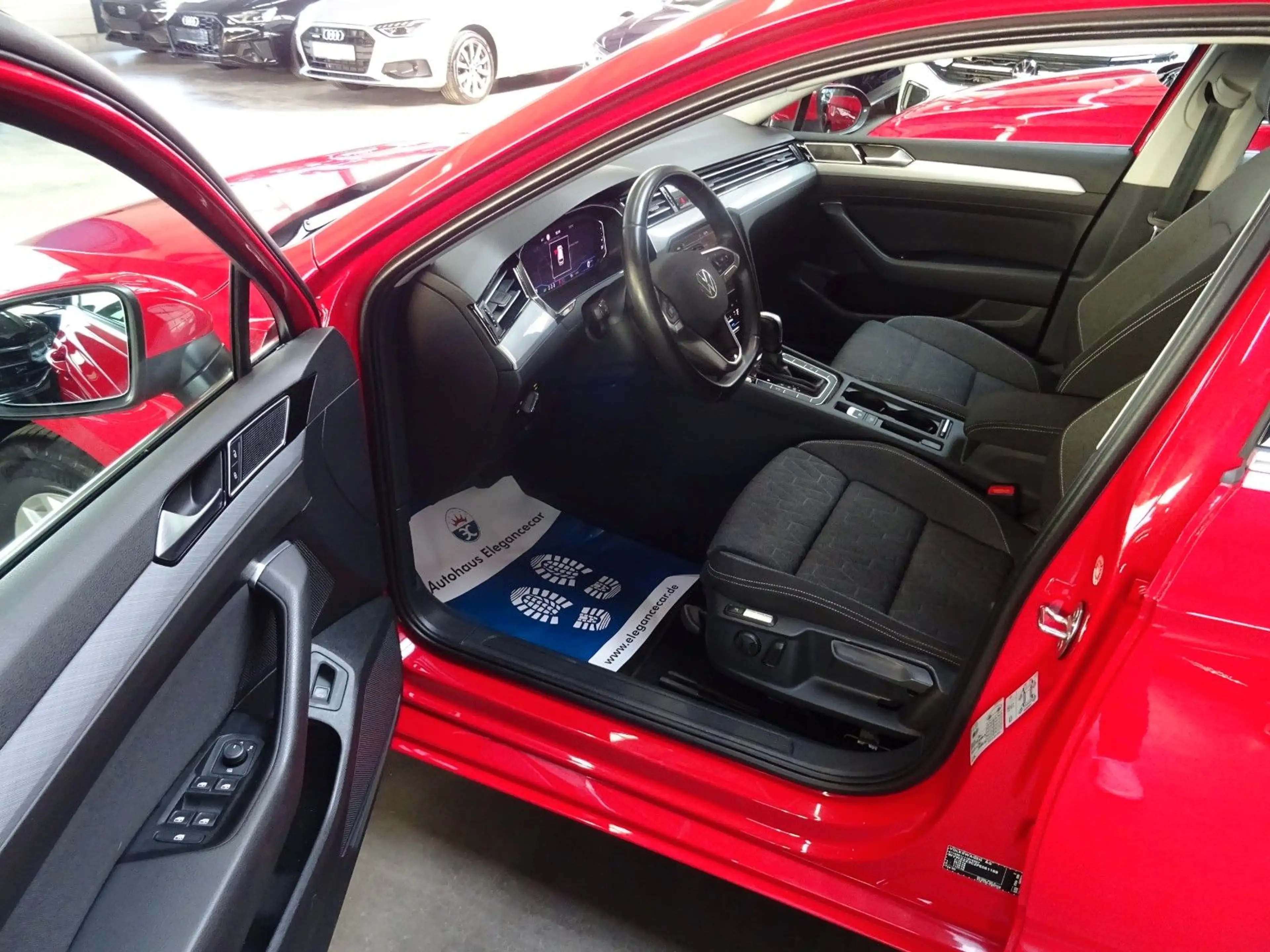 Volkswagen Passat Variant PASSAT 2.0 TDI CL.*DIGITAL*AHK*ACC*CAM*MASSAGE* — photo 10