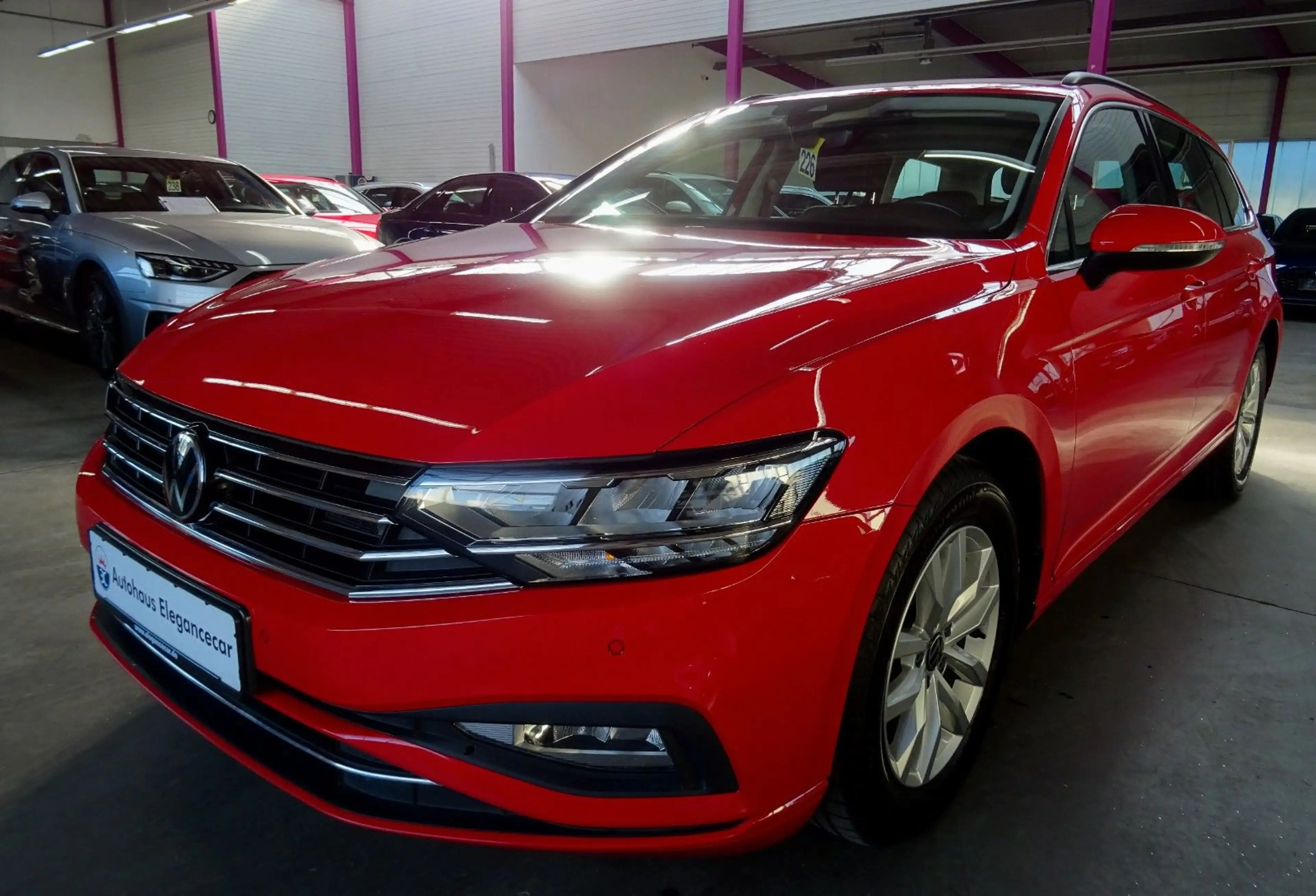 Volkswagen Passat Variant PASSAT 2.0 TDI CL.*DIGITAL*AHK*ACC*CAM*MASSAGE*