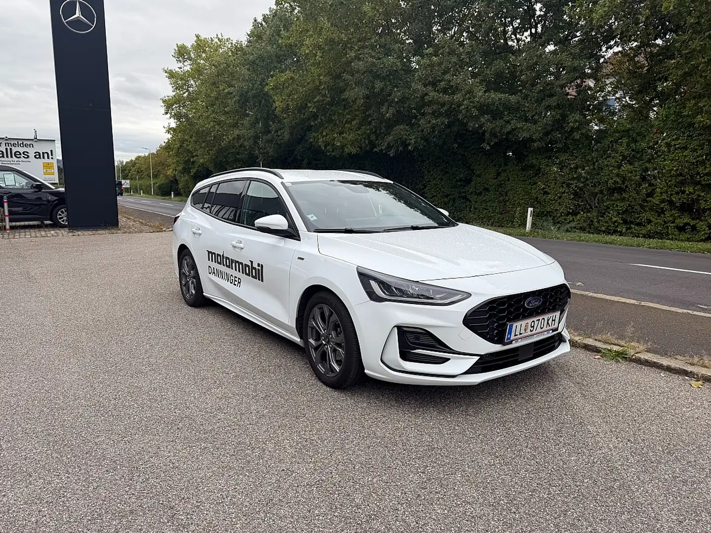 Ford Focus Turnier 1,0 EcoBoost Hybrid ST-Line Aut. Blanc - 2