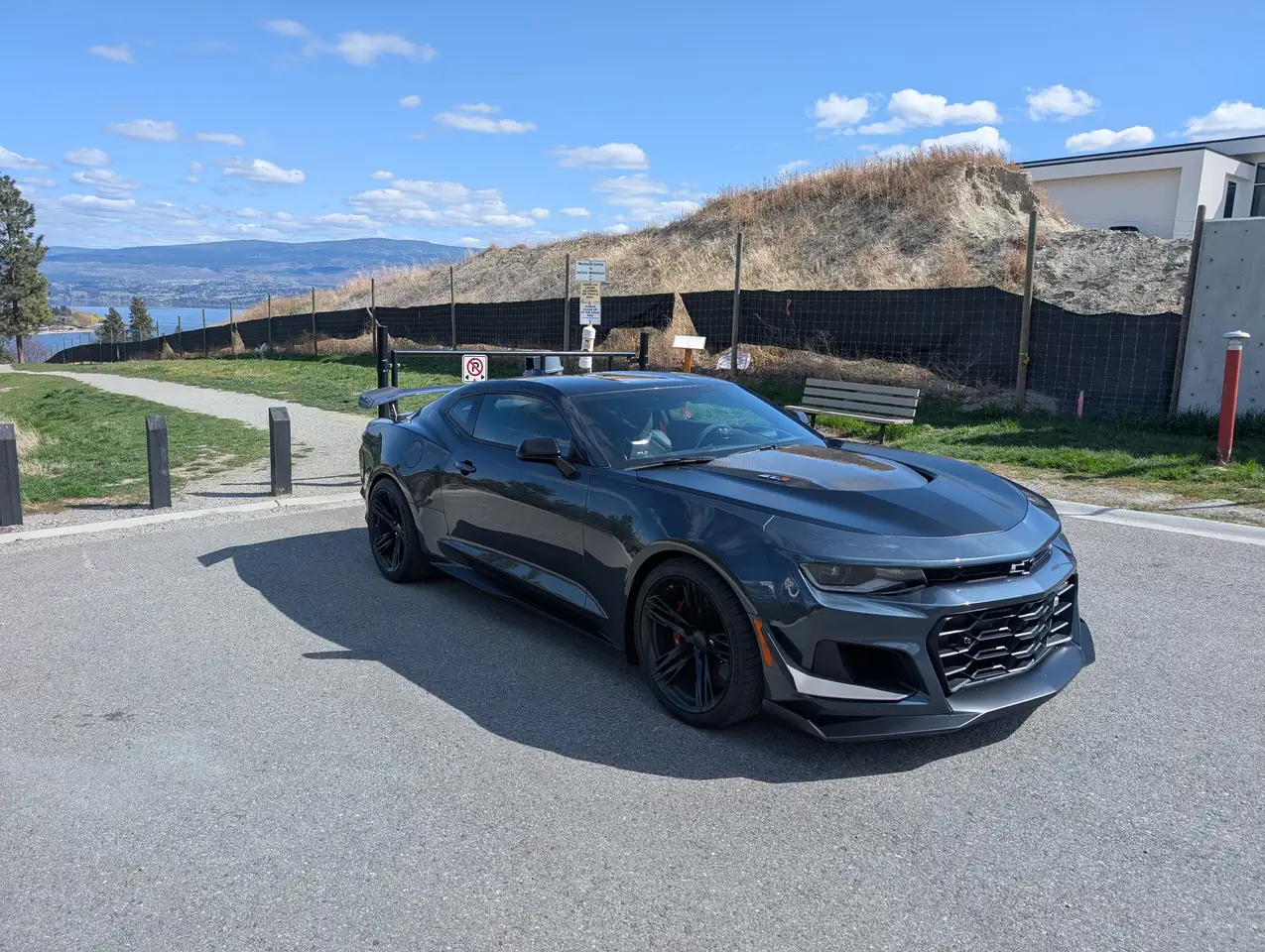 Chevrolet Camaro снимка Chevrolet Camaro