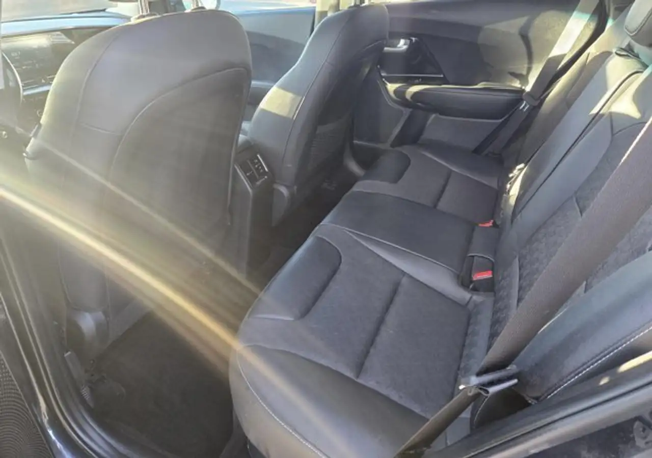 Kia Niro снимка Kia Niro