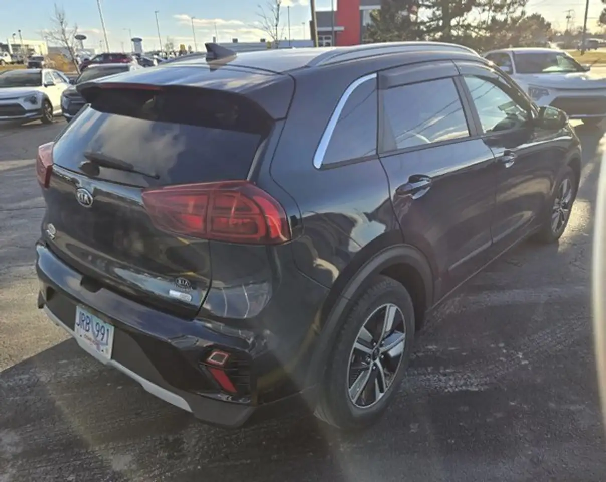 Kia Niro снимка Kia Niro