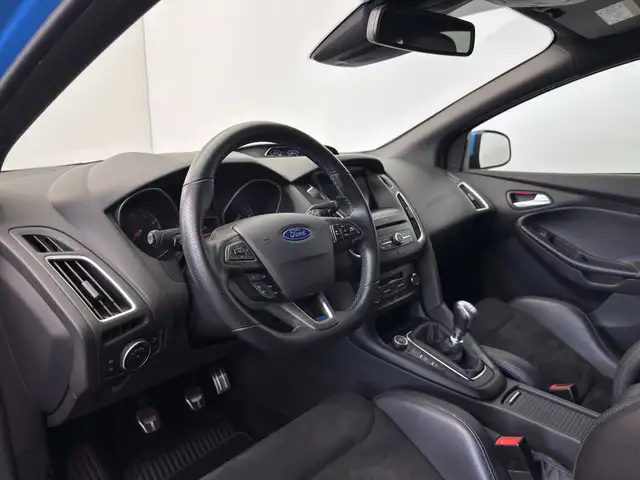 Ford Focus view 7