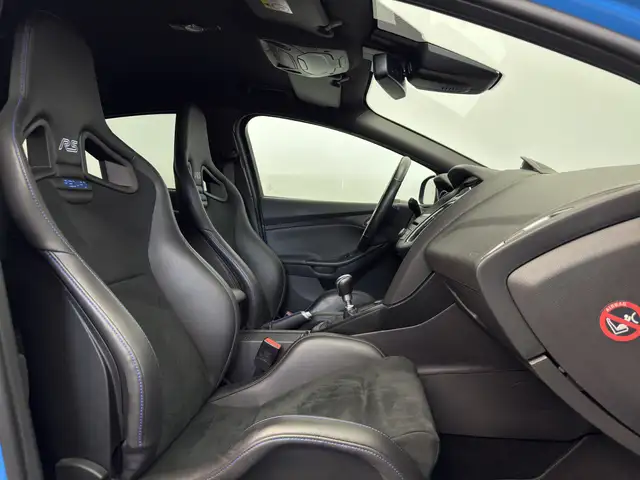 Ford Focus view 14
