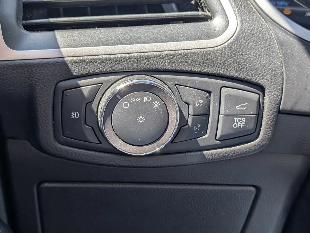 Ford Edge photo Ford Edge