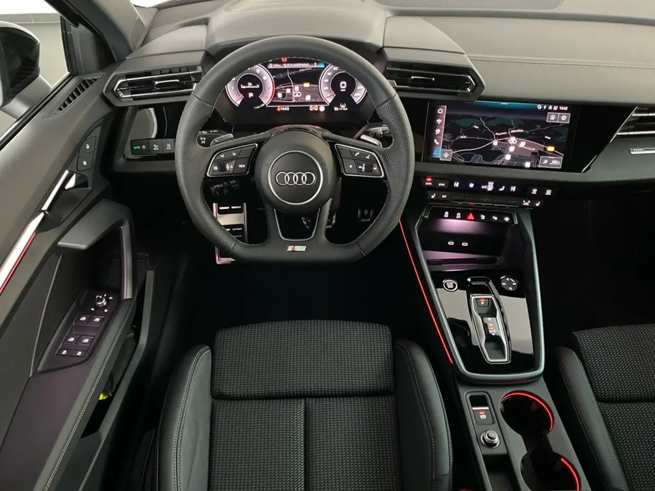 Audi A3 Sportback TFSI S line BUSINESS+ACC+RFK+NAVI+ 9