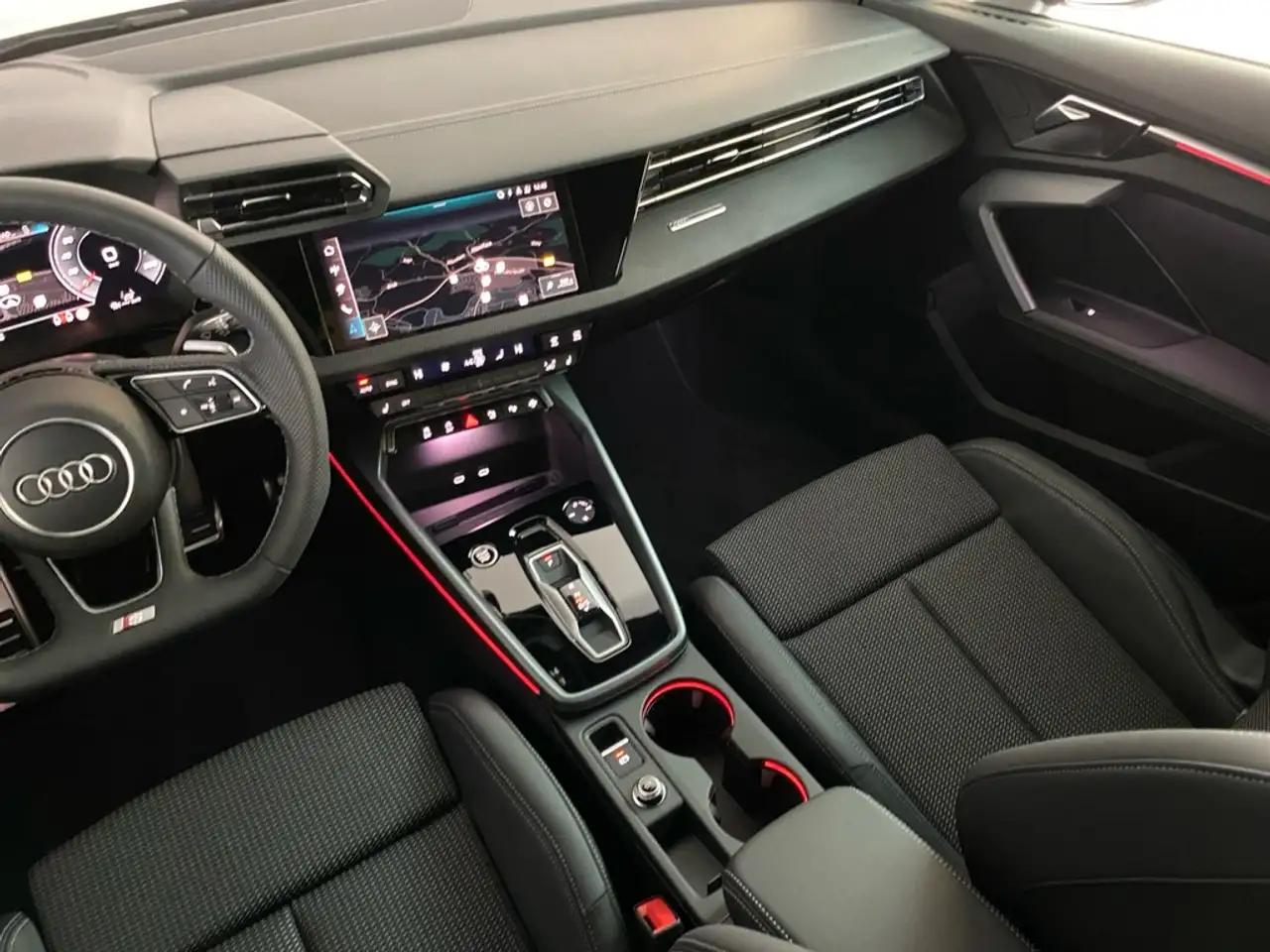 Audi A3 Sportback TFSI S line BUSINESS+ACC+RFK+NAVI+ 8