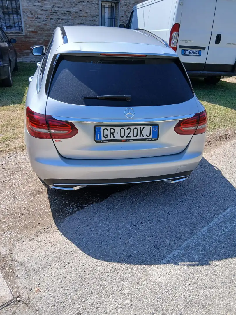 Mercedes-Benz 220 C 220 4MATIC - 2