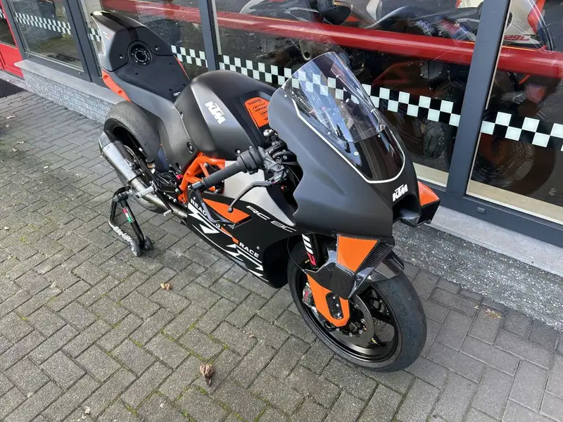 KTM RC 8C - foto 2