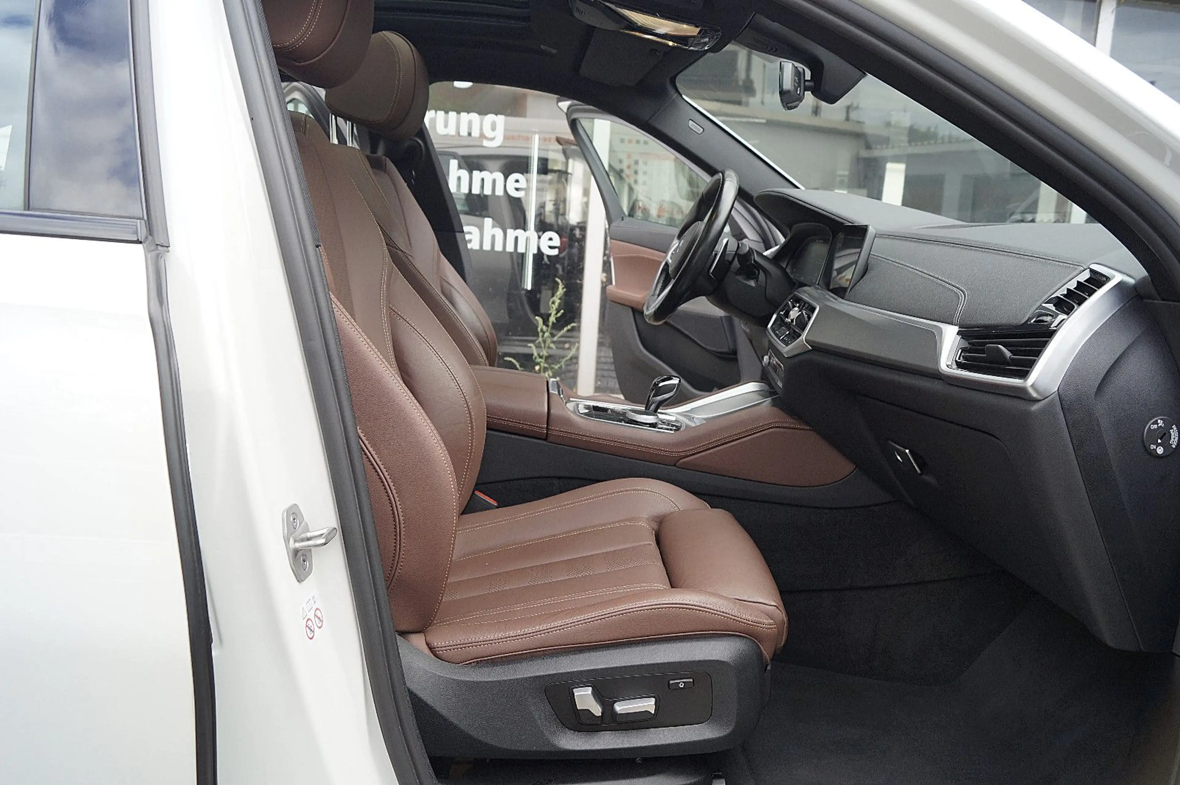 BMW X6 M *LEDER/BRAUN*PANORAMA*ACC*21" ZOLL* — photo 7