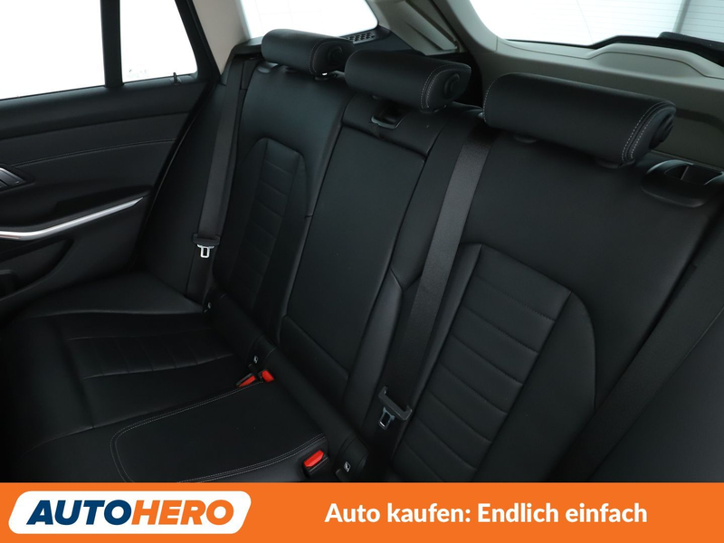 BMW 318 318d Luxury Line Aut.*NAVI*LED*TEMPO*PDC*SHZ* — photo 14