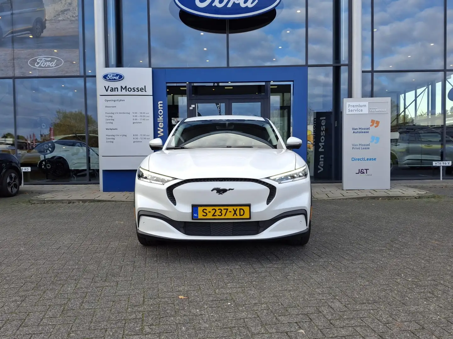 Ford Mustang Mach-E Extended RWD 98 kWh | Adaptive Cruise | Verwarmbar Wit - 2