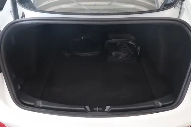 Tesla Model 3 view 22