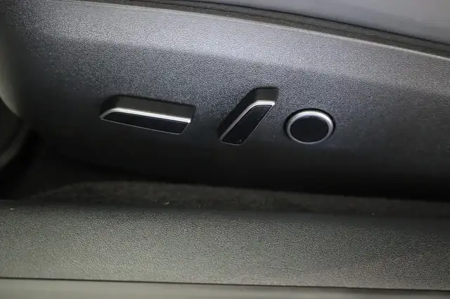 Tesla Model 3 view 13
