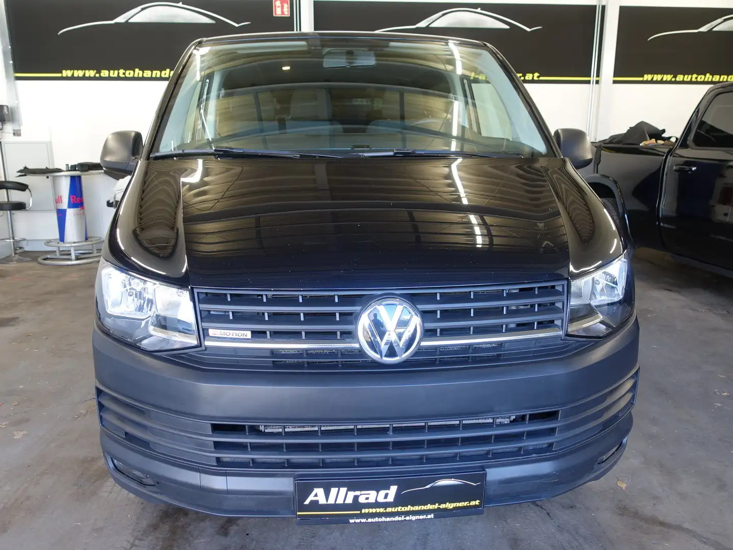 Volkswagen T6 Kombi KR 2,0 TDI 4Motion BMT Fekete - 2